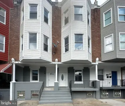 Remodeled Legal Duplex with Rental License