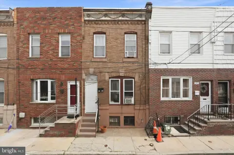 Duplex with Rear Yard Access