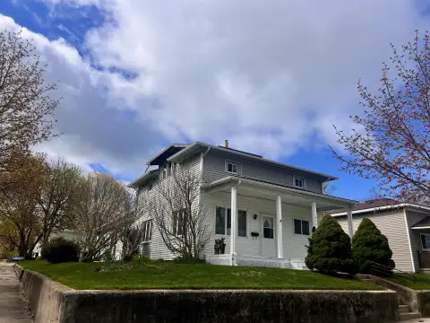 Well-Maintained Multi-Family Property