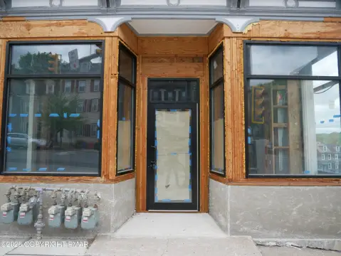 Easton Storefront in High-Visibility Corridor