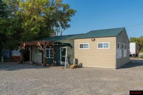 Restaurant and Bar Business Opportunity