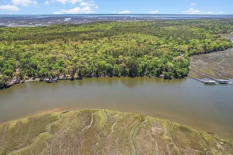 Julienton River Deep Water Frontage
