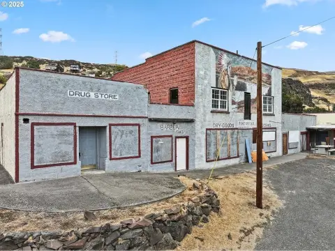 Historic Mixed-Use Building
