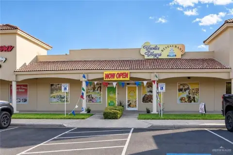 Operating Restaurant with Patio