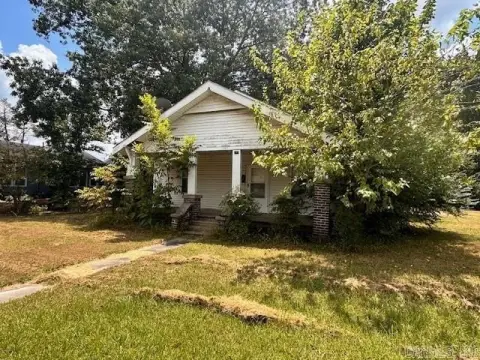 DeWitt Duplex on 2nd Street