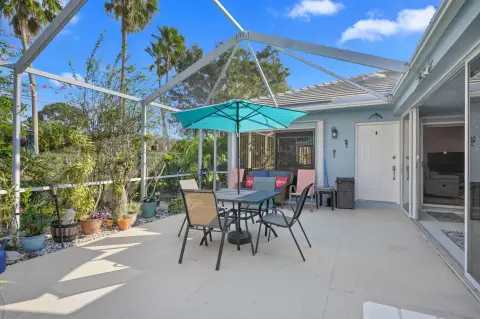Multifamily Villa with Enclosed Patio