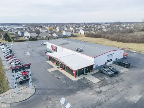 Auto Shop on Commercial Acreage