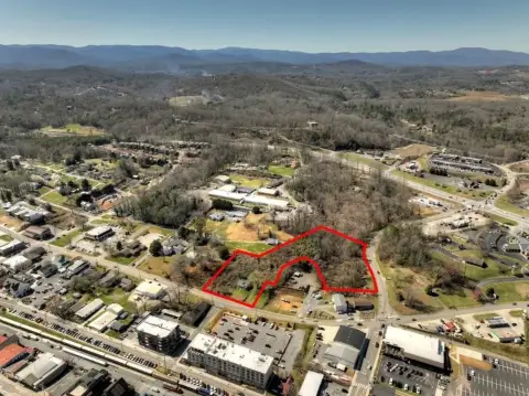 Prime Commercial Acreage in Blue Ridge