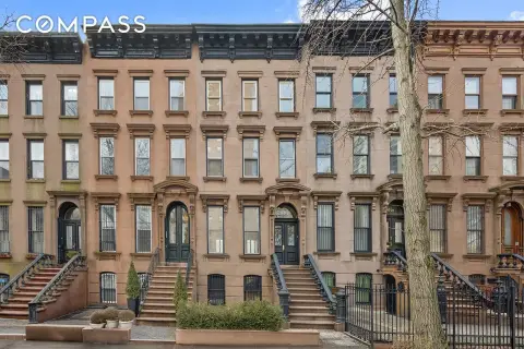 Clinton Hill Brownstone Four Family