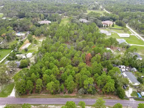 Residential Land in Spring Hill