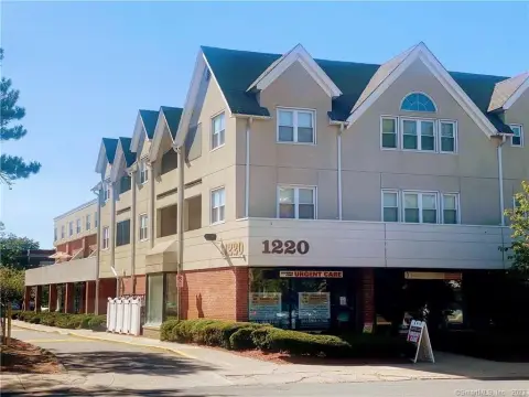 Commercial Unit in Hamden, CT