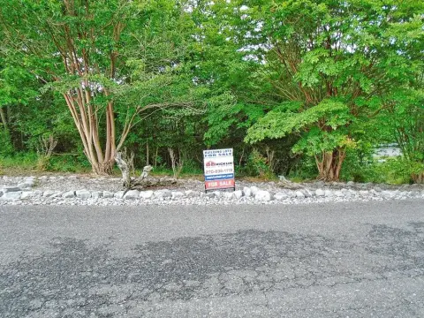 Residential Lots Near Green Turtle