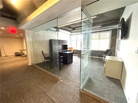 Updated Office Space in Riverplex