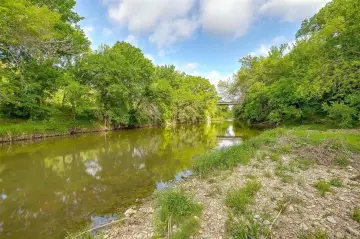 Nolan River Frontage Land