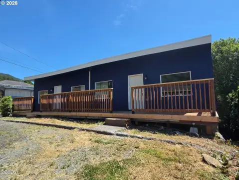 Remodeled Bay View Duplex