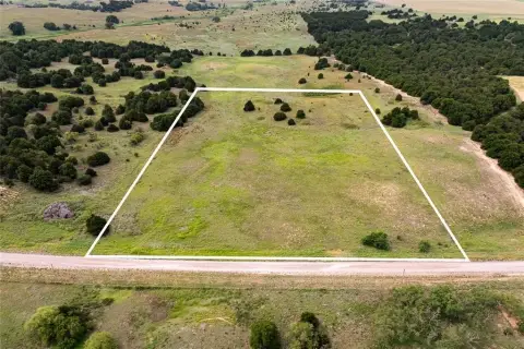 Fenced Agricultural Land Tract