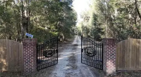 Deep-Water Riverfront Development Land