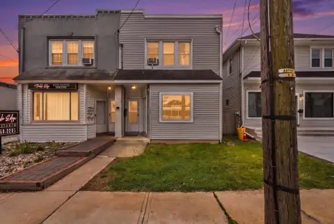 Mixed-Use Duplex Near Cherry Hill