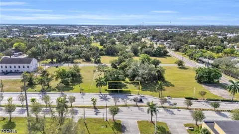 Commercial Land