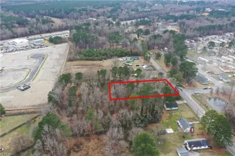 Land on Nansemond Parkway