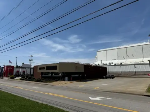 Former Walgreens Building For Lease