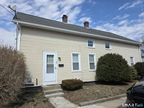 Updated Duplex in Norwich, CT
