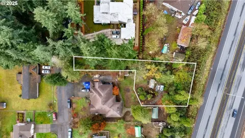 Spacious Lot in Vancouver Neighborhood