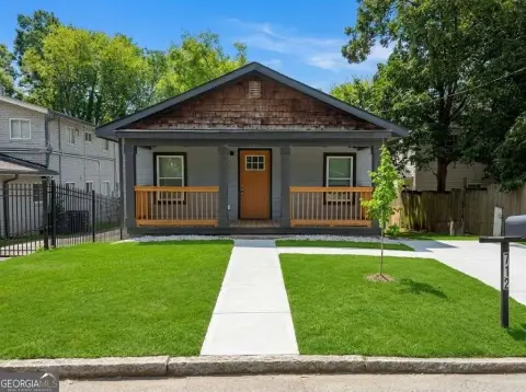 Renovated Three-Unit Triplex