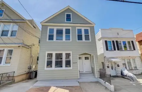 Renovated Duplex With Finished Basement