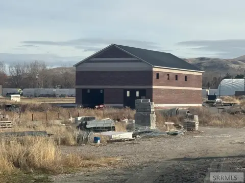 Flex Space with Custom Block Building