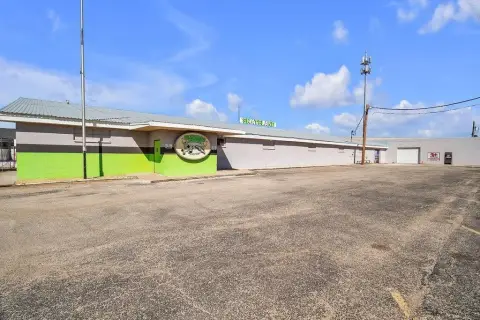 Entertainment Skating Rink Property