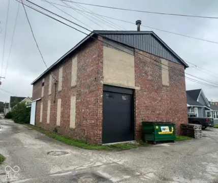 Two-Story Flex Space