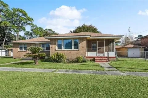 Well-Maintained Duplex in Chalmette