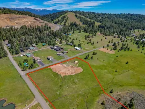 Elevated Land Parcel with Mountain Views