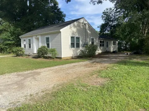 Remodeled Duplex with Breezeway