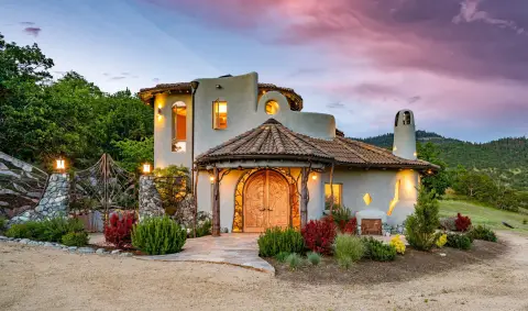 Luxury Ashland Estate with Views