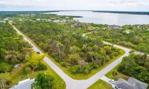 Port Charlotte Buildable Lot