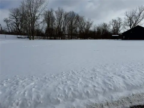 Expansive Residential Parcel in Waterville