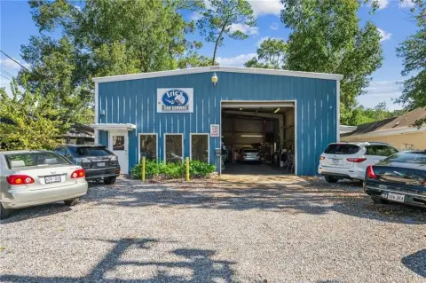 Auto Repair Shop with Three Lifts