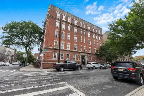 21-Unit Brick Apartment Building