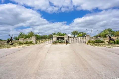 Kerrville Land with Hill Country Views