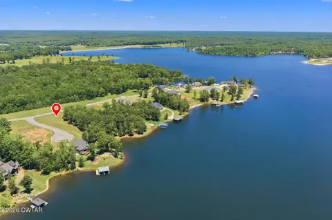 Lake Halford Waterfront Land