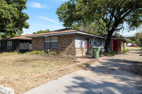 Renovated 2-Unit Duplex