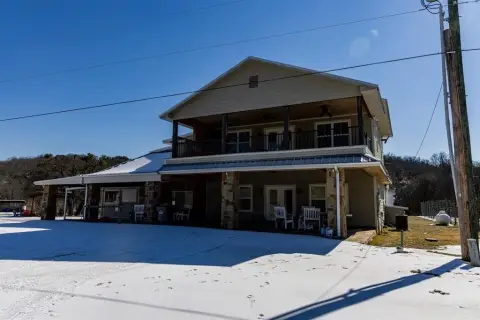 Multi-Use Commercial Property in Graham