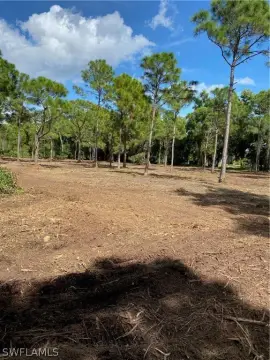 Residential Land in St James City