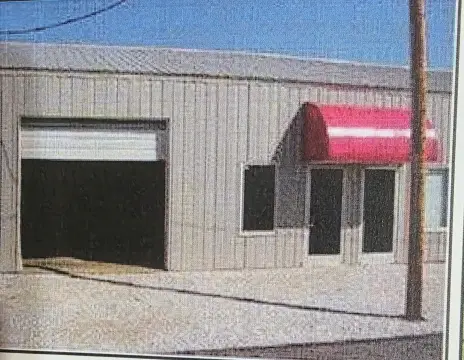 Flex Space with Roll-Up Door