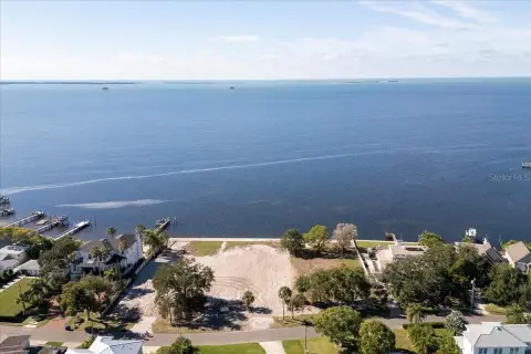Waterfront Lots in Crystal Beach