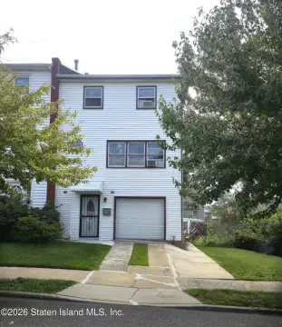 Duplex With Colonial Floor Plan