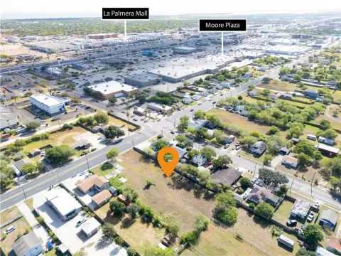 Commercial Lot in Busy District