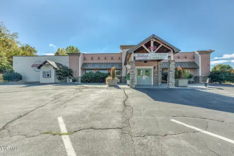 Restaurant with Outdoor Deck